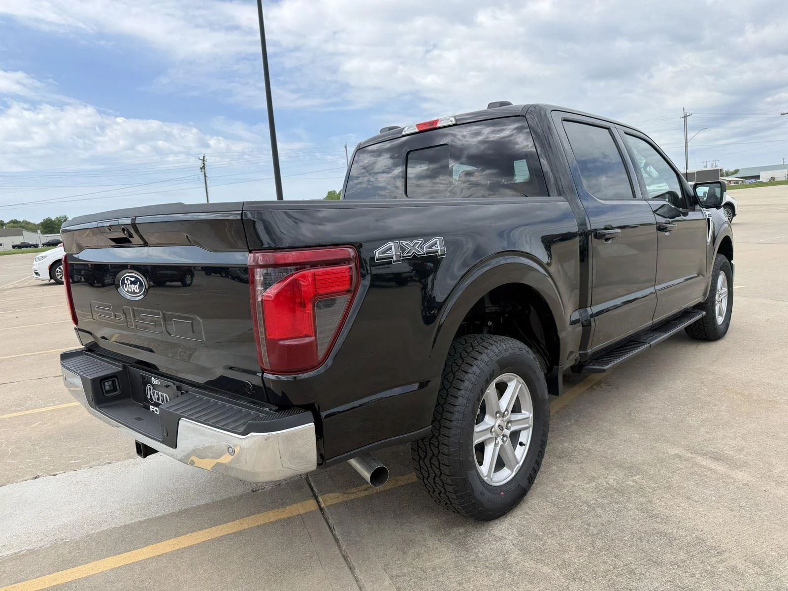 New 2026 Agate Black Ford XLT image 9