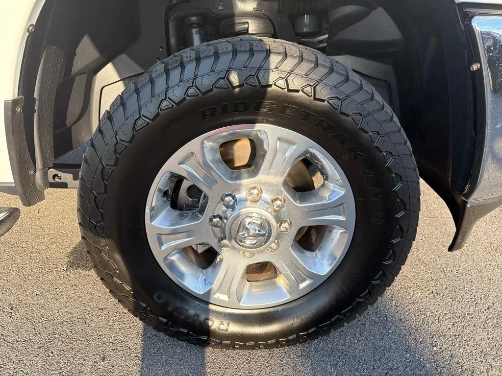 Used 2022 White Ram Big Horn image 14
