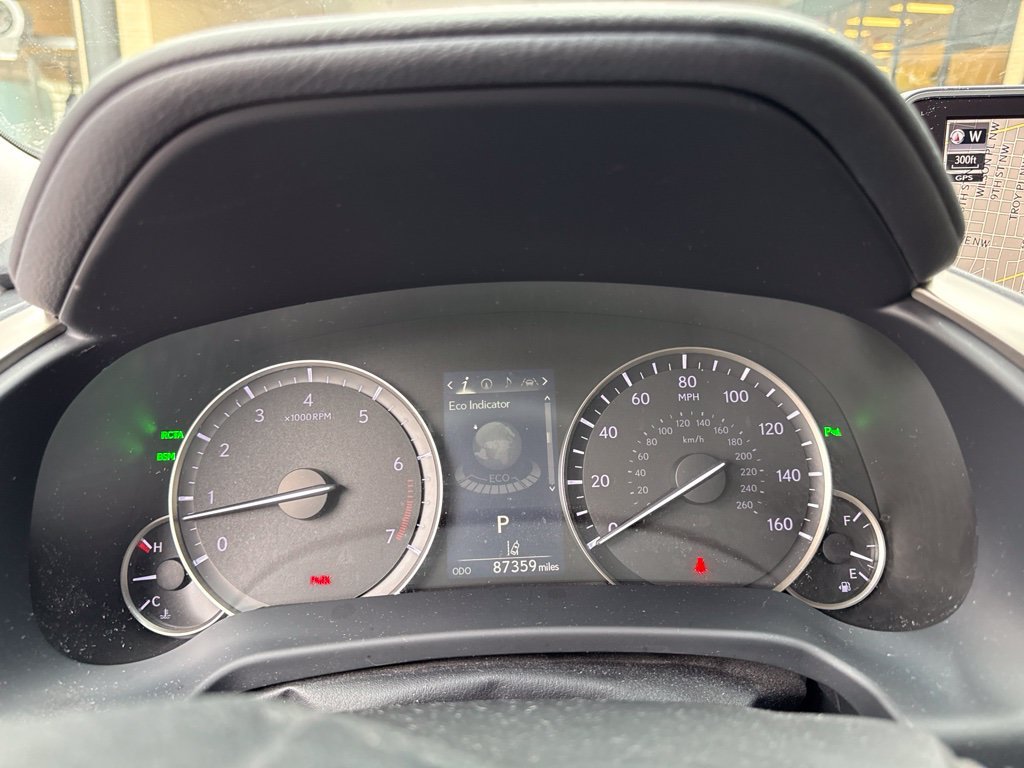 Used 2017 White Lexus 350 image 3