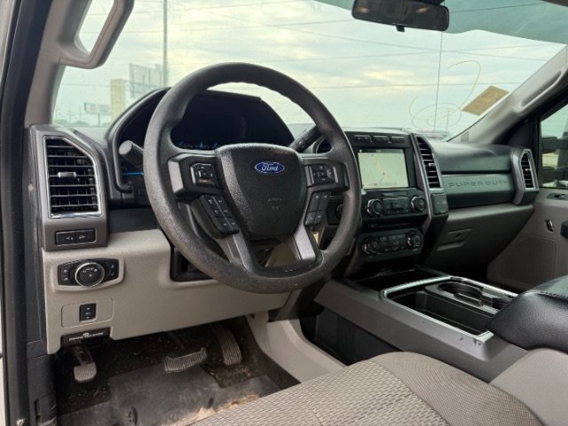 Used 2017 Silver Ford XLT image 16