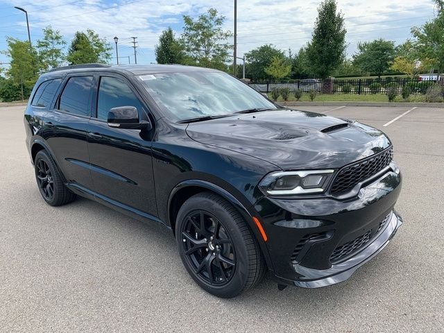 New 2026 Diamond Black Clear-Coat Exterior Paint Dodge GT Premium HEMI V8 image 8