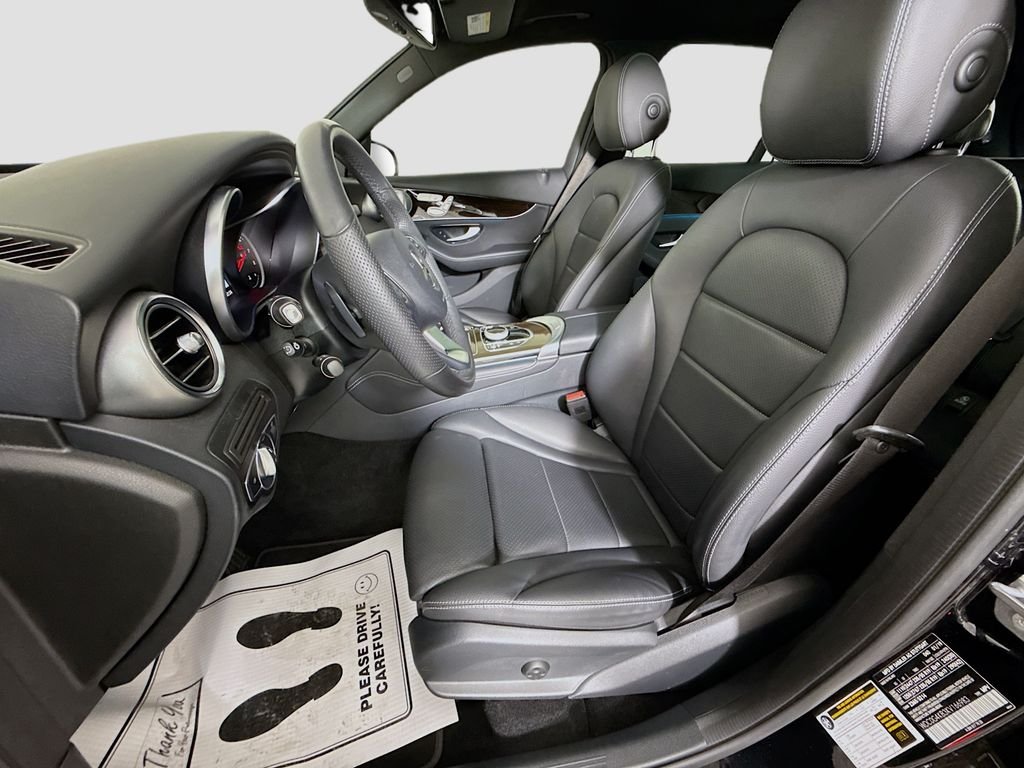Used 2019  Mercedes-Benz GLC 300 image 21