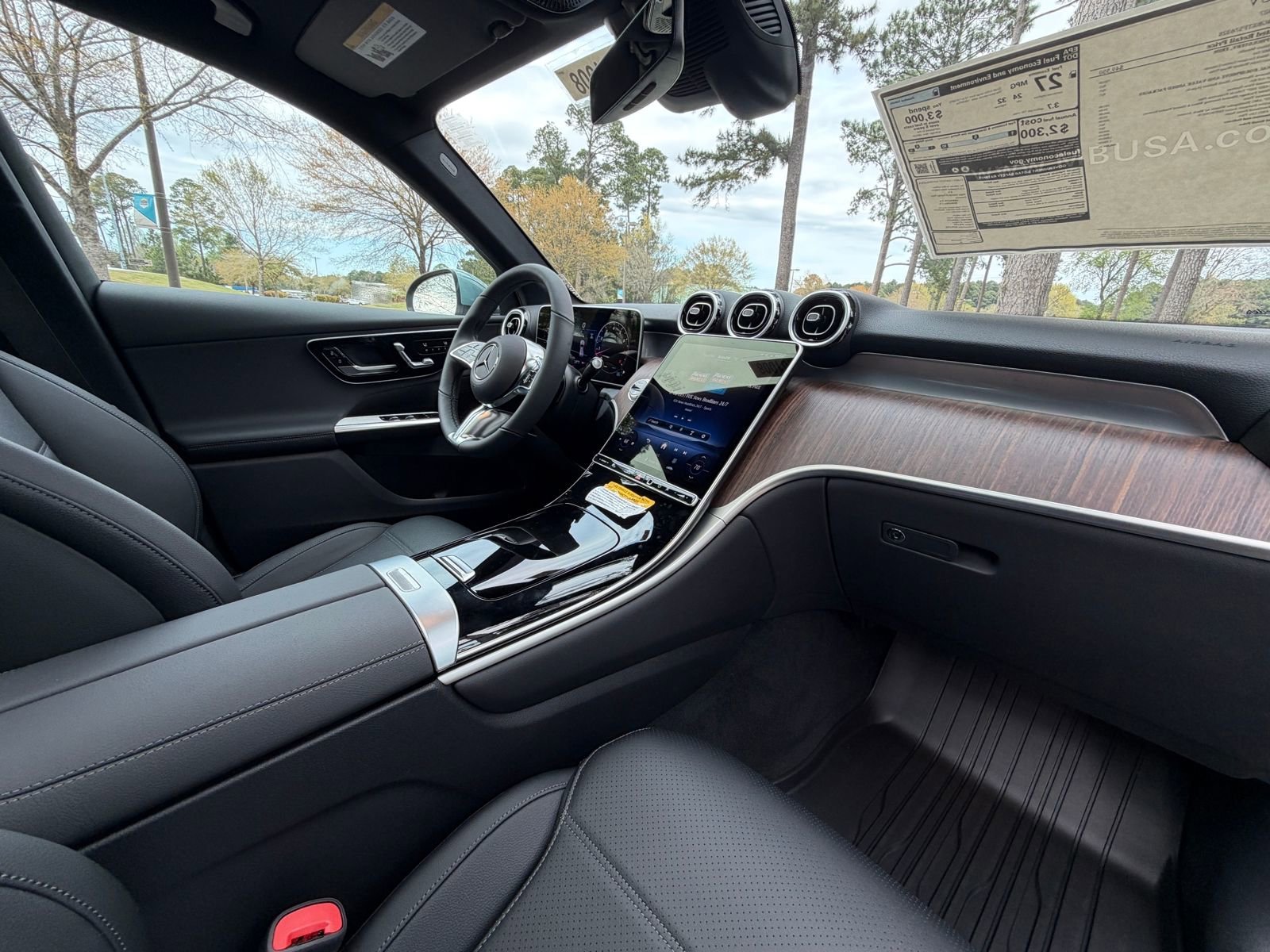 New 2026 Verde Silver Mercedes-Benz GLC 300 image 42