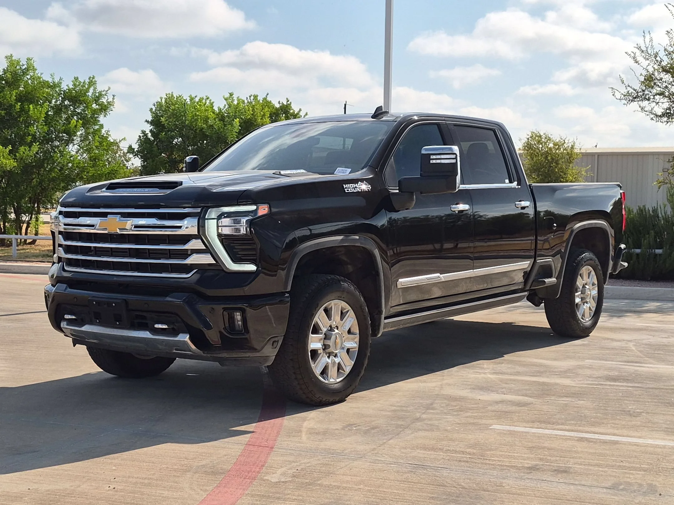 Used 2025 Black Chevrolet High Country image 7