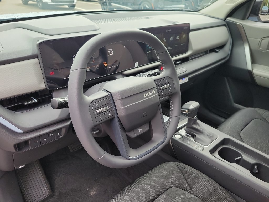 New 2027 Pale Gray Kia S image 20