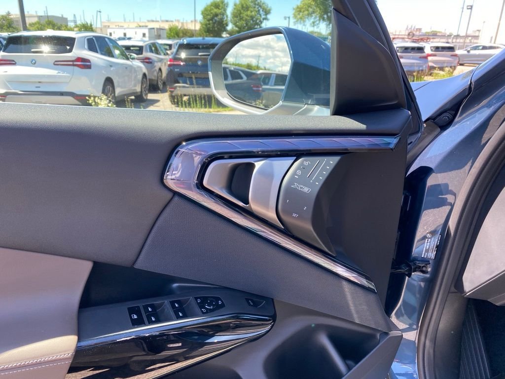 New 2026 Arctic Race Blue Metallic BMW 30 xDrive image 13