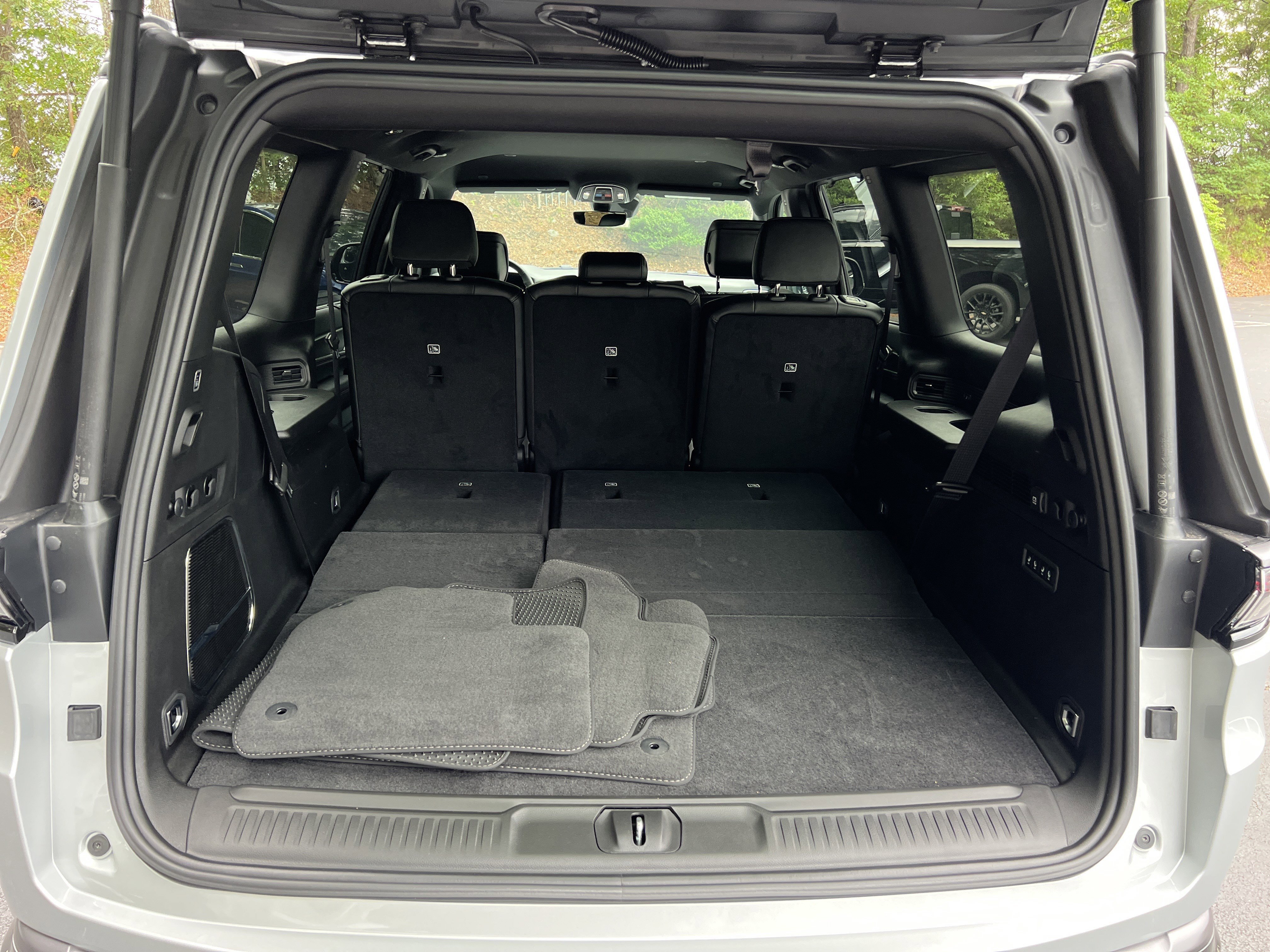 New 2026 Silver Zynith Jeep Limited Altitude image 17