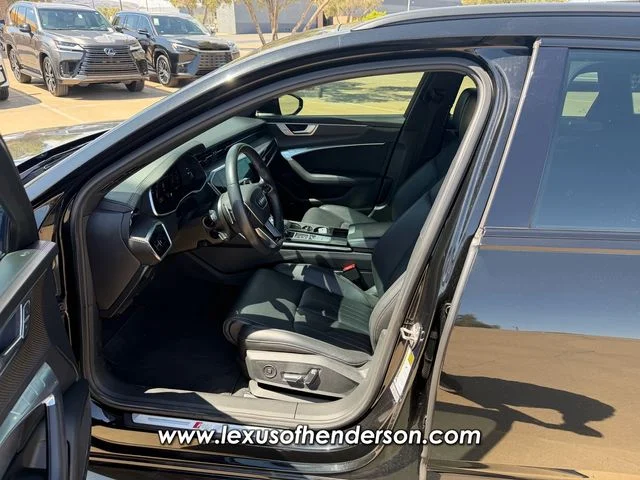 Used 2021  Audi 4.2 image 10