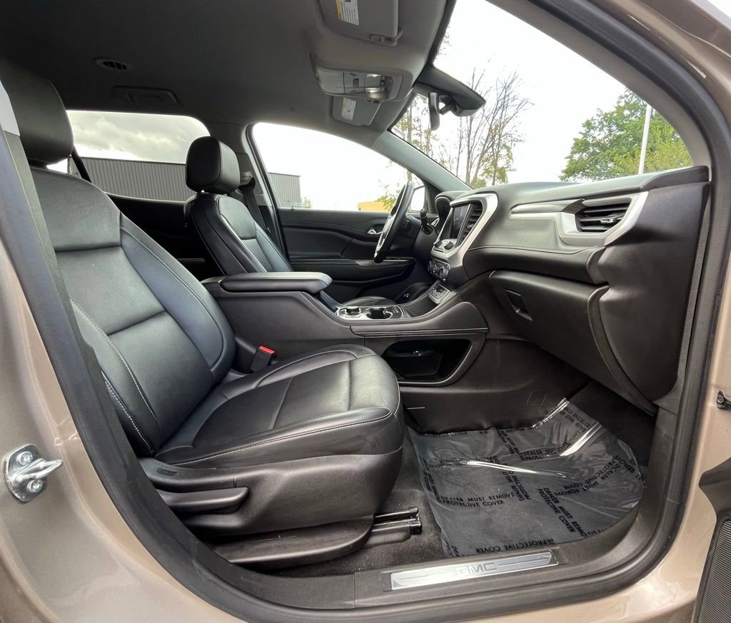2023 GMC Acadia SLT - Photo 21