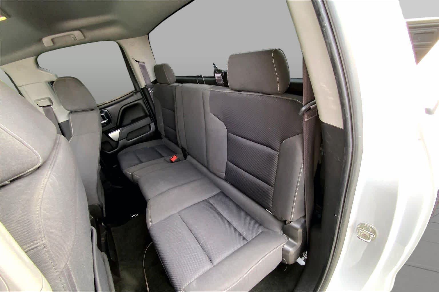Used 2016 Summit White Chevrolet LT image 19