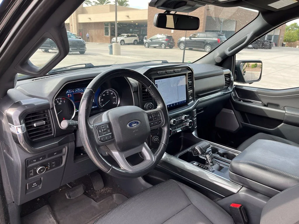 Used 2022 Black Ford XLT image 10