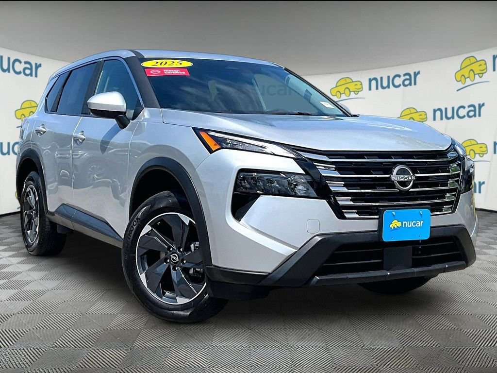 Used 2025 Silver Nissan SV image 1