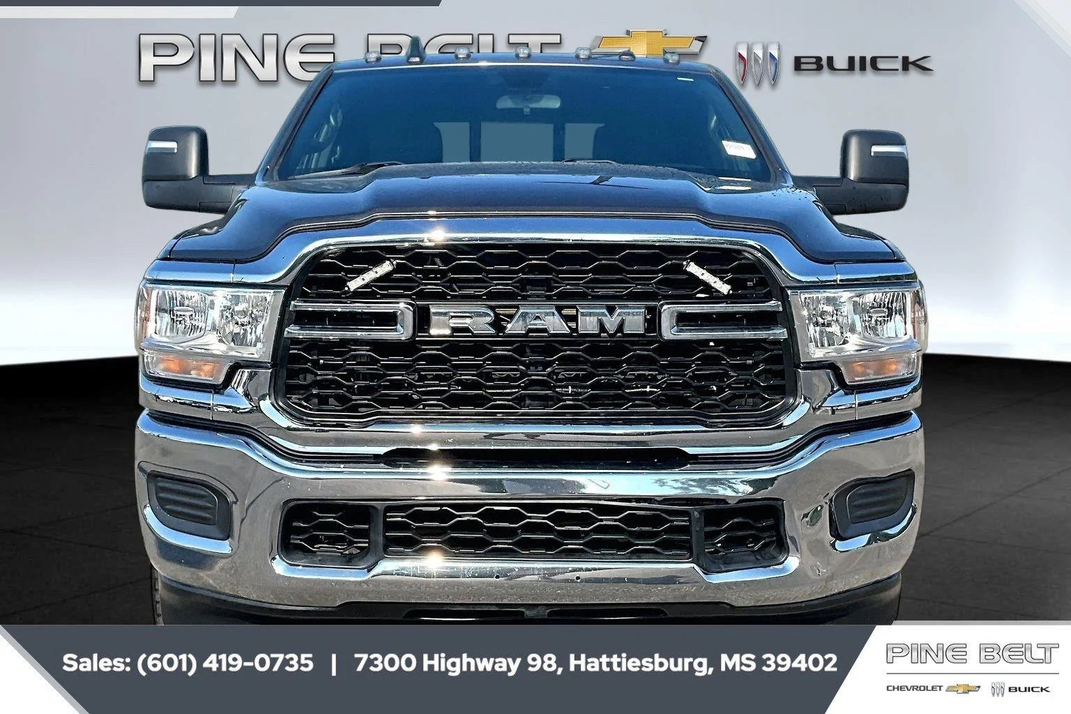 Used 2023 Granite Crystal Metallic Clearcoat Ram Tradesman image 3