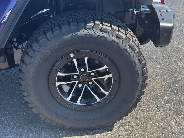 New 2026 Reign Exterior Paint Jeep Rubicon X image 9