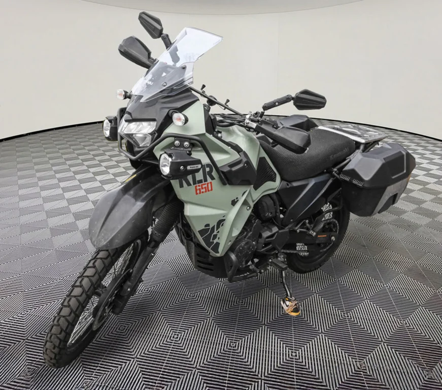 Used 2024  Kawasaki ABS image 4