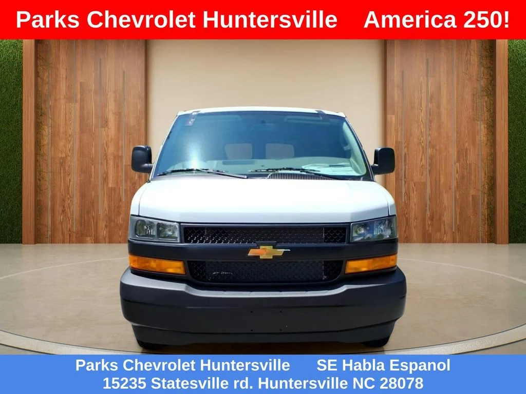 New 2026 Summit White Chevrolet WT image 2