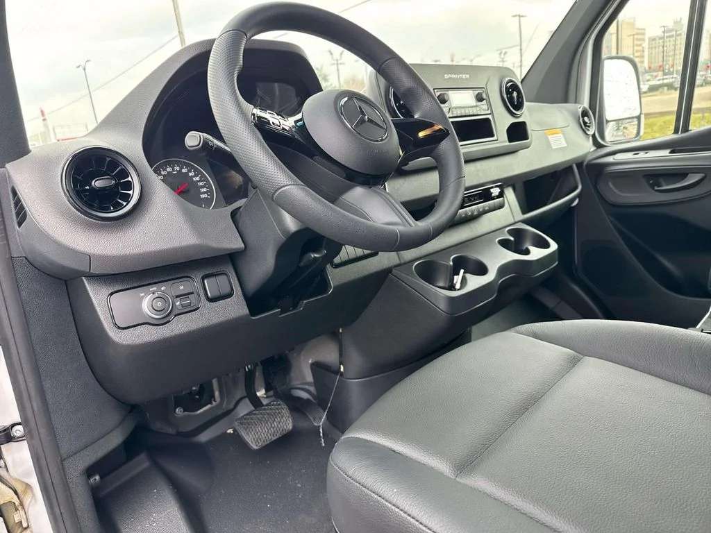 2025 Mercedes-Benz Sprinter Cargo Van Base - Photo 9