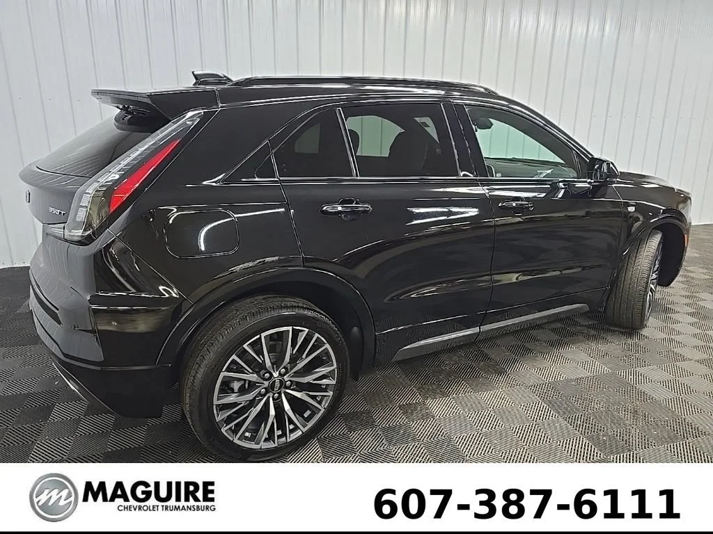 2024 Cadillac XT4 Sport - Photo 3