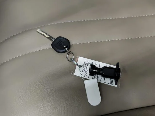 New 2026 White Chevrolet Work Van image 28