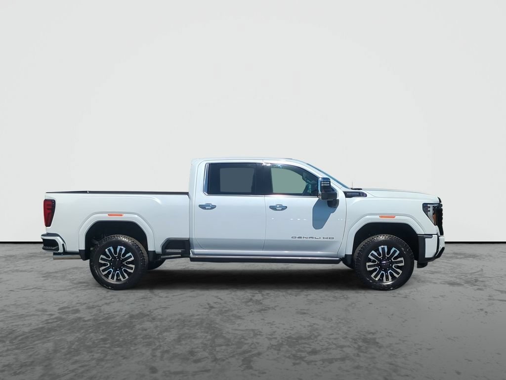 New 2026 Glacier White Tricoat GMC Denali Ultimate image 9