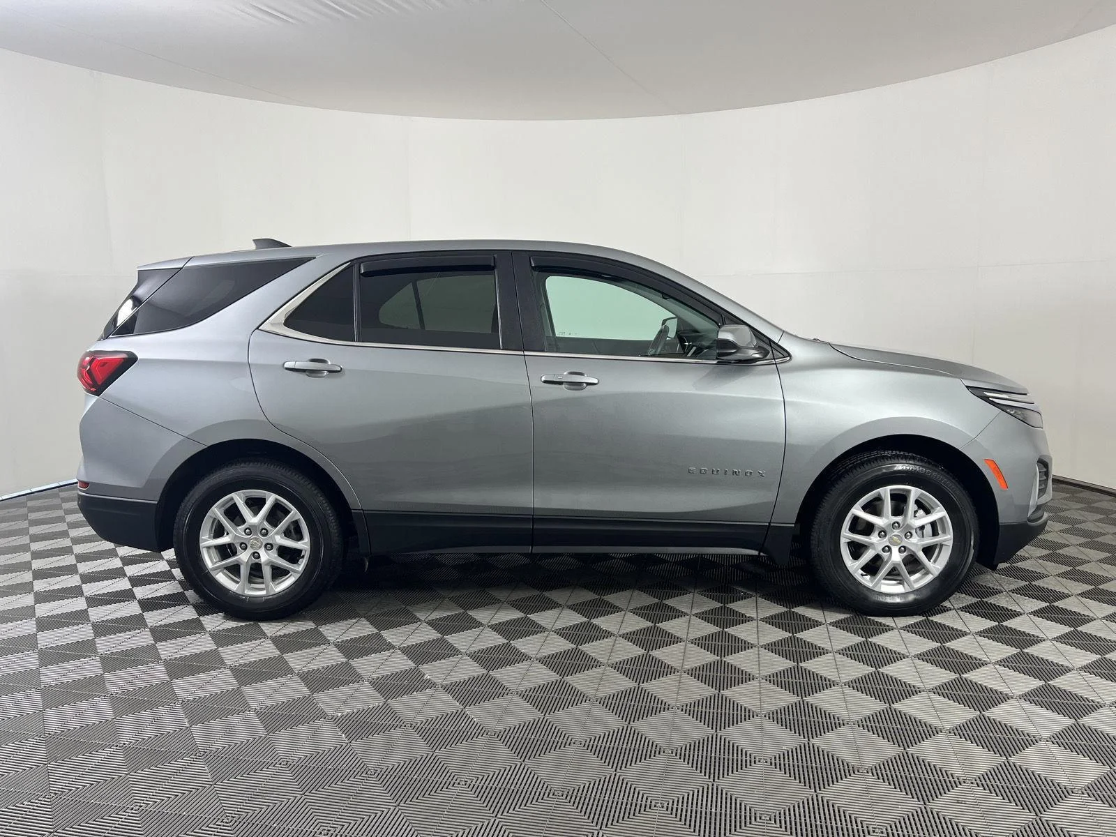 Used 2024 Sterling Gray Metallic Chevrolet LT image 24