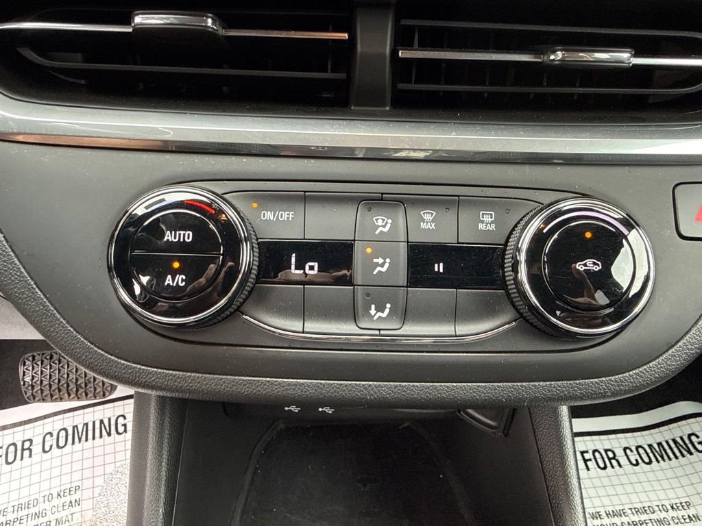 Used 2024 Gray Buick Preferred image 29