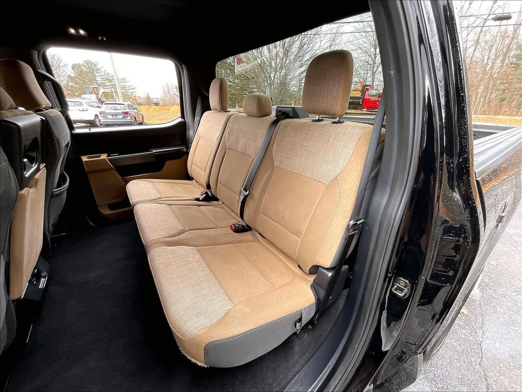 Used 2023 Black Ford XLT image 25