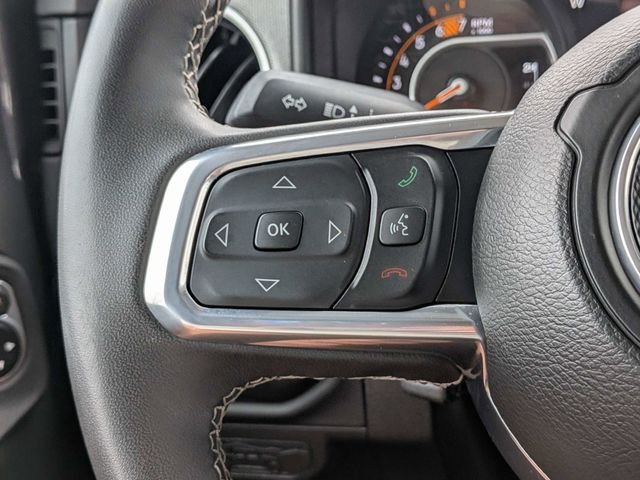 Used 2025 Gray Jeep Sahara image 29