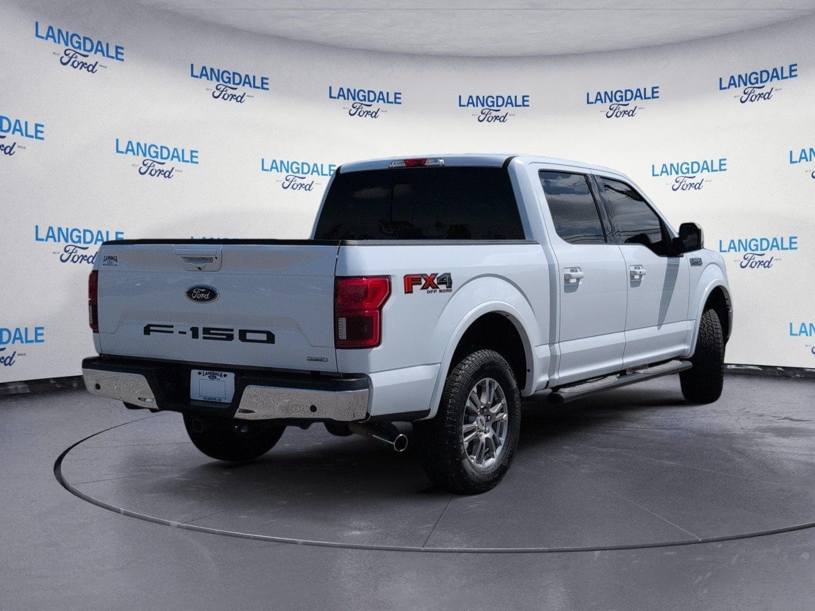 Used 2018 Oxford White Ford Lariat image 4