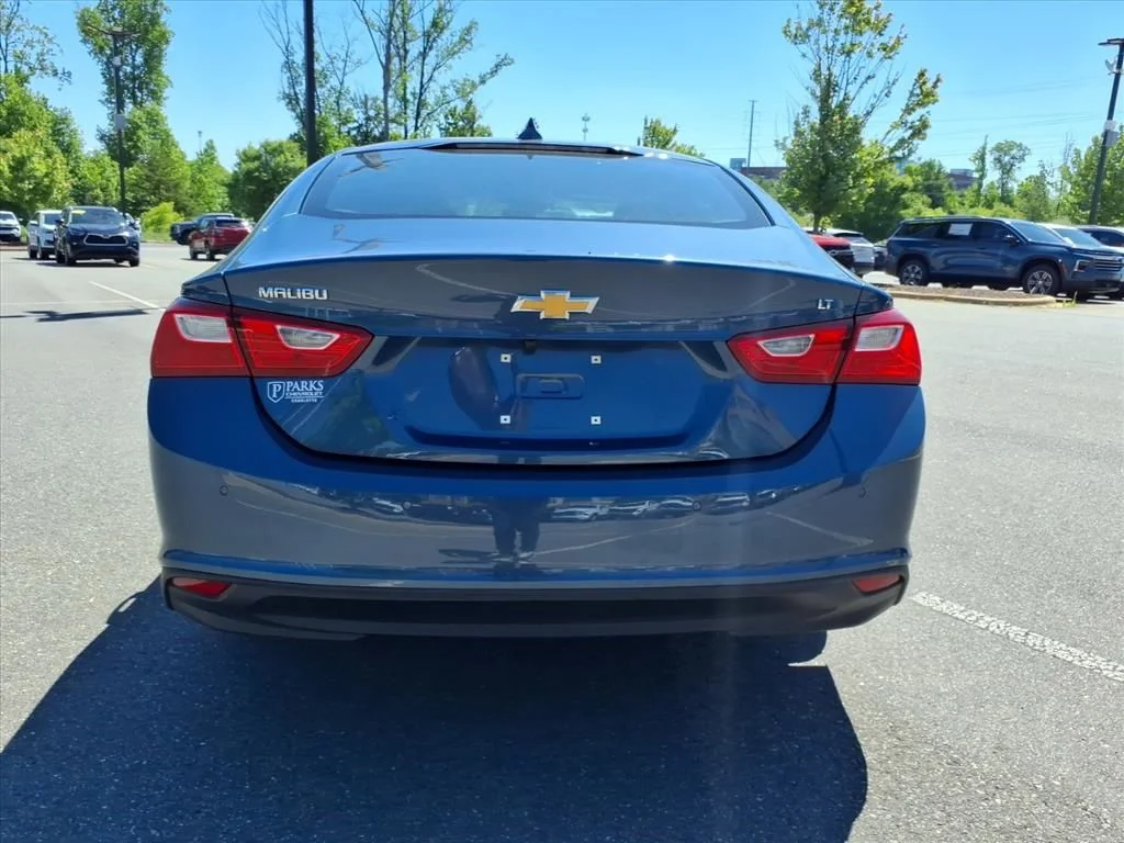 Used 2024 Blue Chevrolet LT image 33