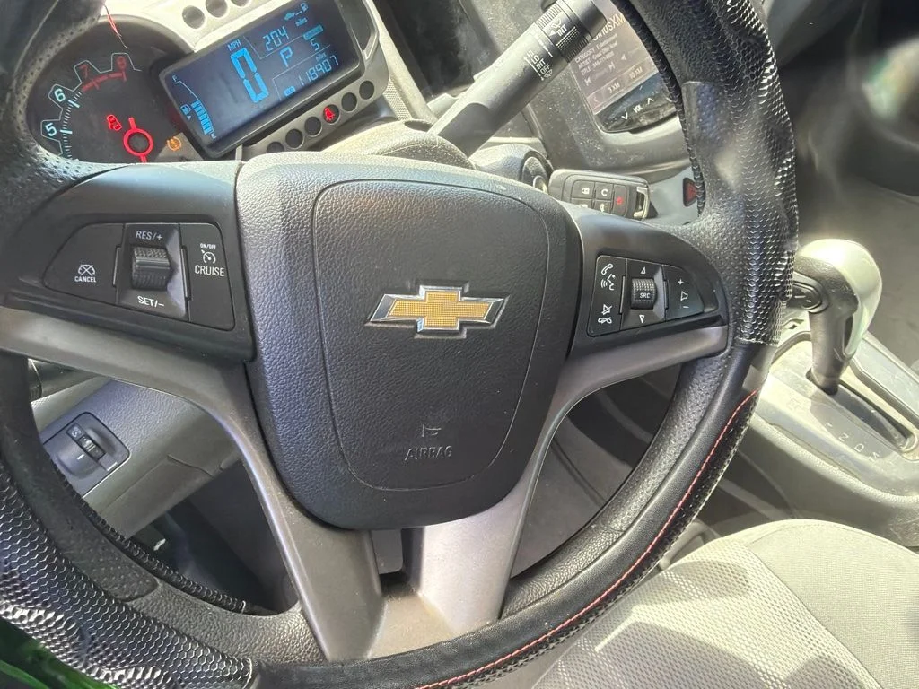 Used 2014 Green Chevrolet LT image 13
