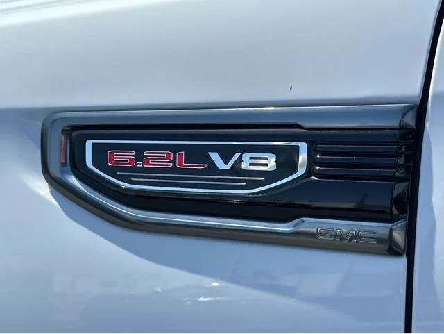 New 2026 Summit White GMC AT4 image 4