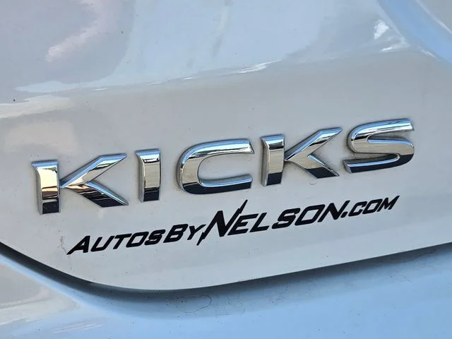 Used 2024 White Nissan SV image 18