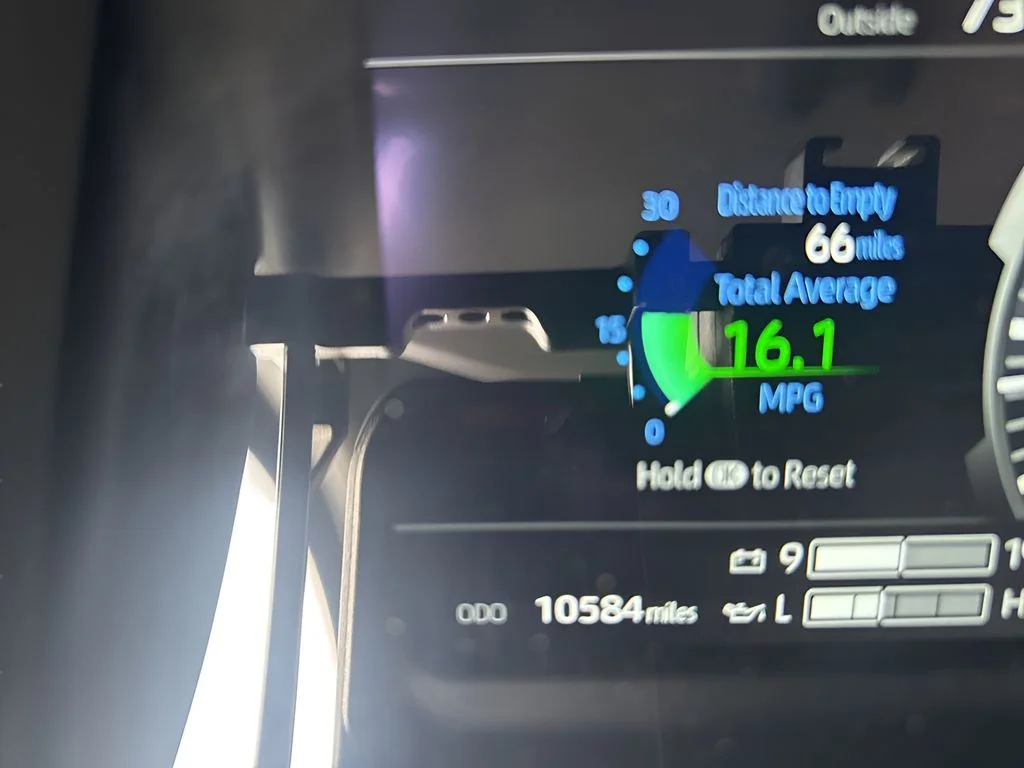 Used 2025  Toyota Limited image 22