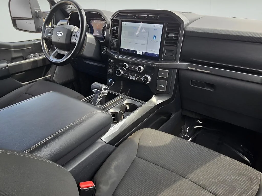 Used 2022 SPACE WHITE METALLIC Ford XLT image 12