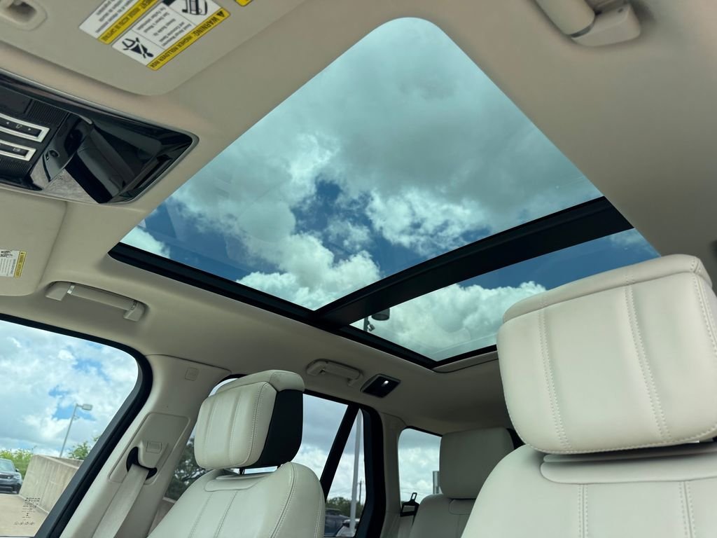 Used 2020 Black Land Rover HSE image 15