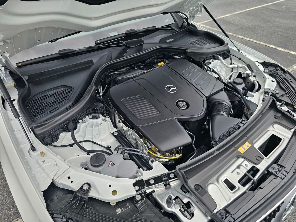 New 2026 Polar White Mercedes-Benz GLC 300 image 27