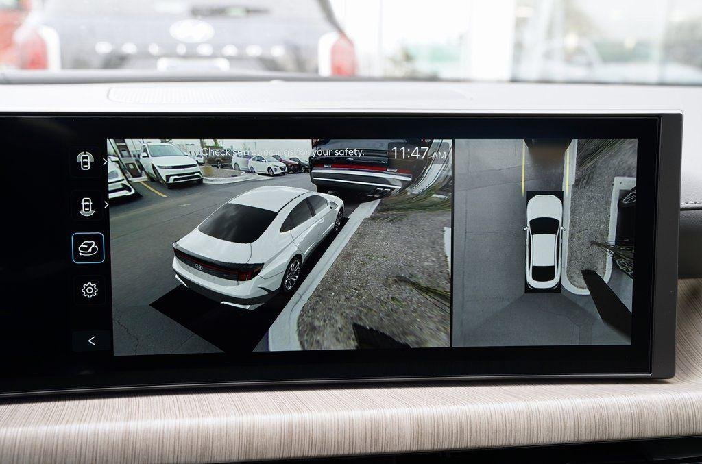 2025 Hyundai Sonata Hybrid Limited - Photo 24