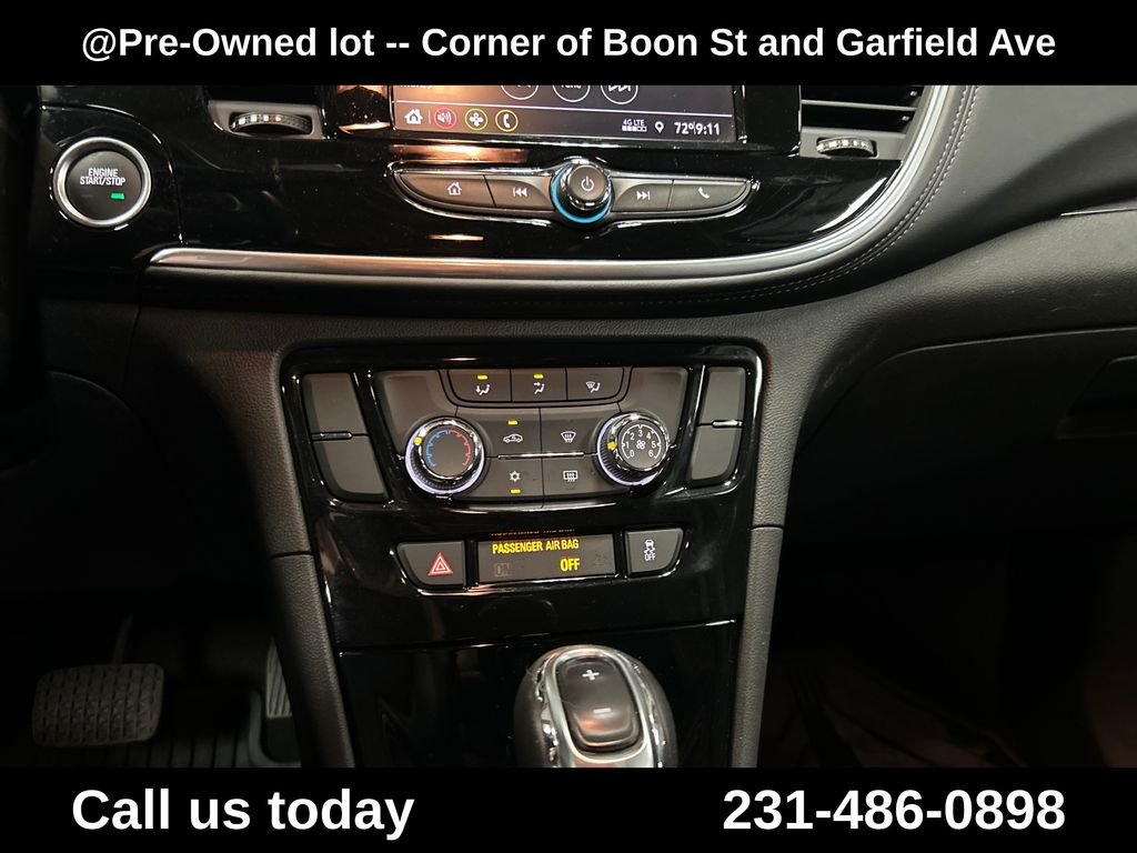 Used 2022 Black Buick Preferred image 19
