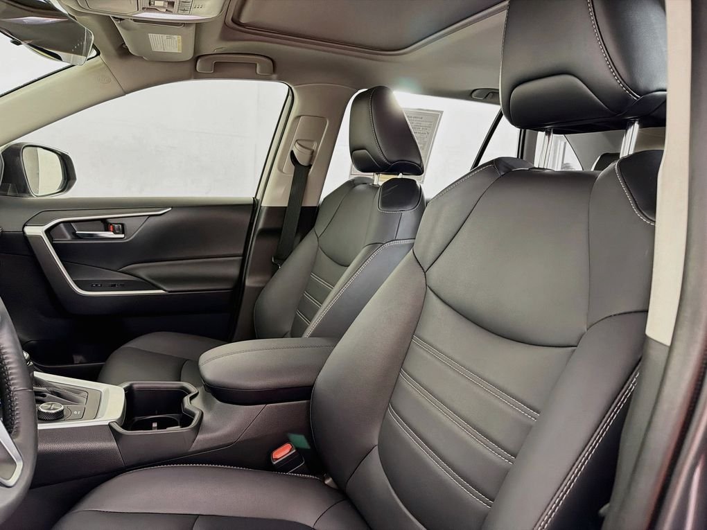 Used 2023 Gray Toyota XLE Premium image 34