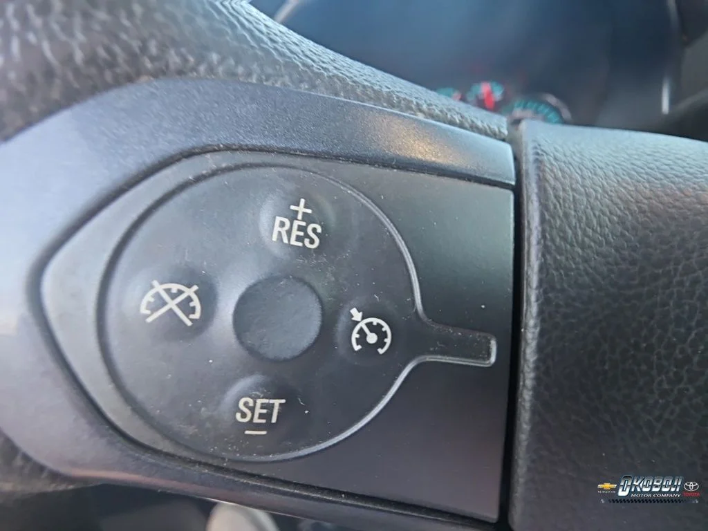 Used 2018 Black Chevrolet Custom image 11
