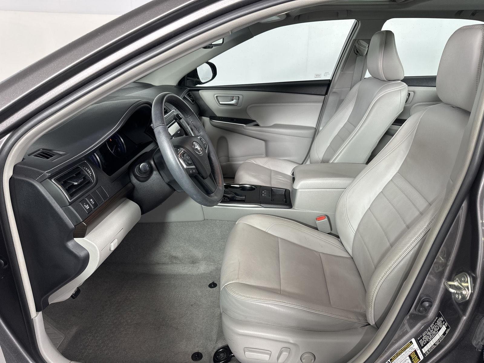 Used 2017 Predawn Gray Mica Toyota XLE image 10