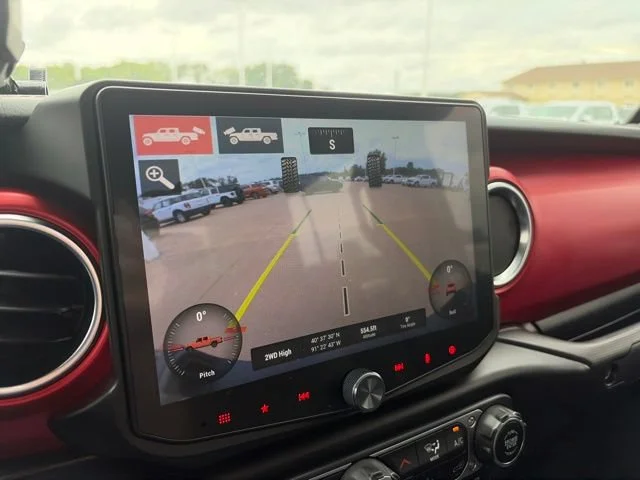 Used 2020  Jeep Rubicon image 56