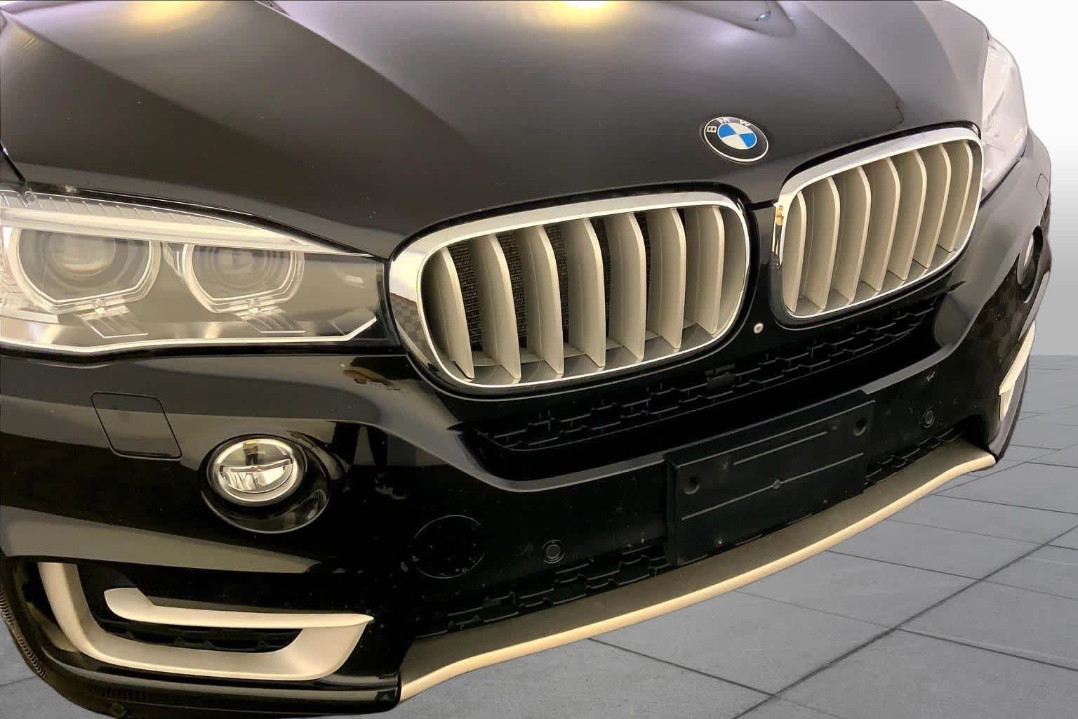 Used 2017 Alpine White BMW xDrive35d image 32