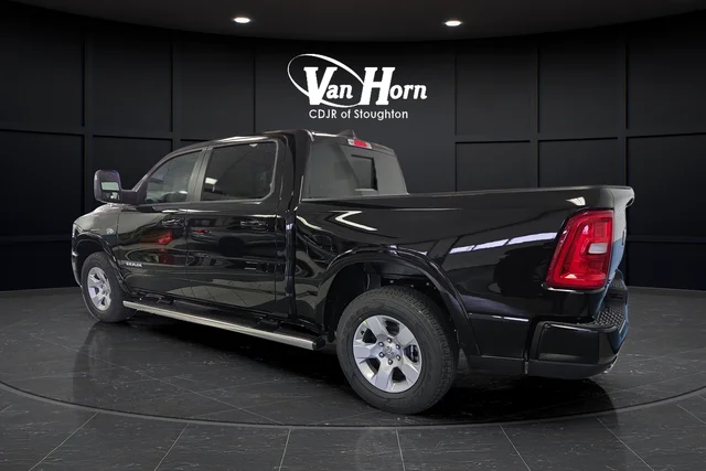 New 2026 Diamond Black Crystal Pearl-Coat Exterior Paint RAM Big Horn/Lone Star image 3