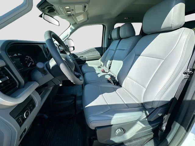 New 2026 Oxford White Ford XL image 14