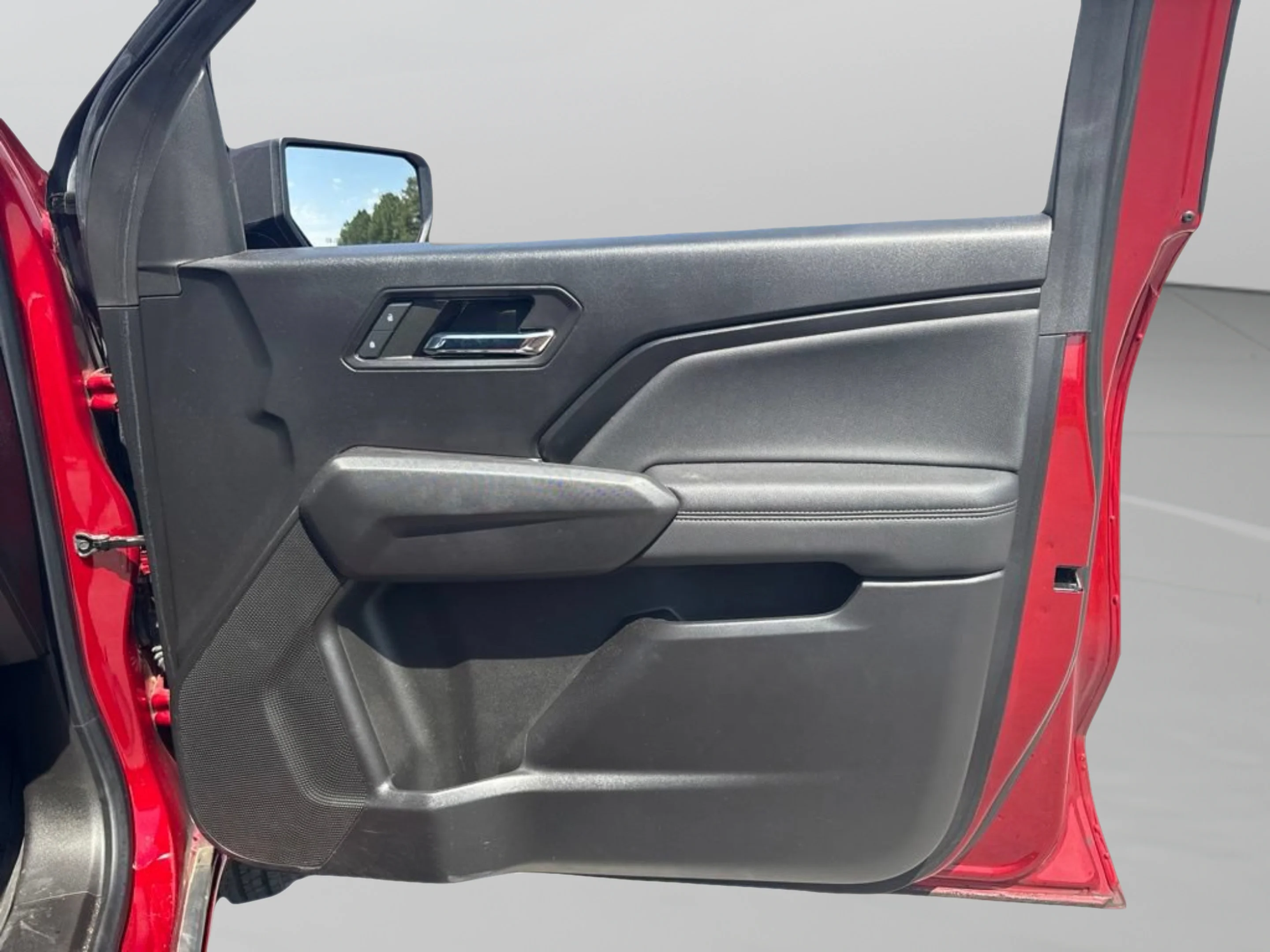 Used 2023 Radiant Red Tintcoat Chevrolet 2WD LT image 27