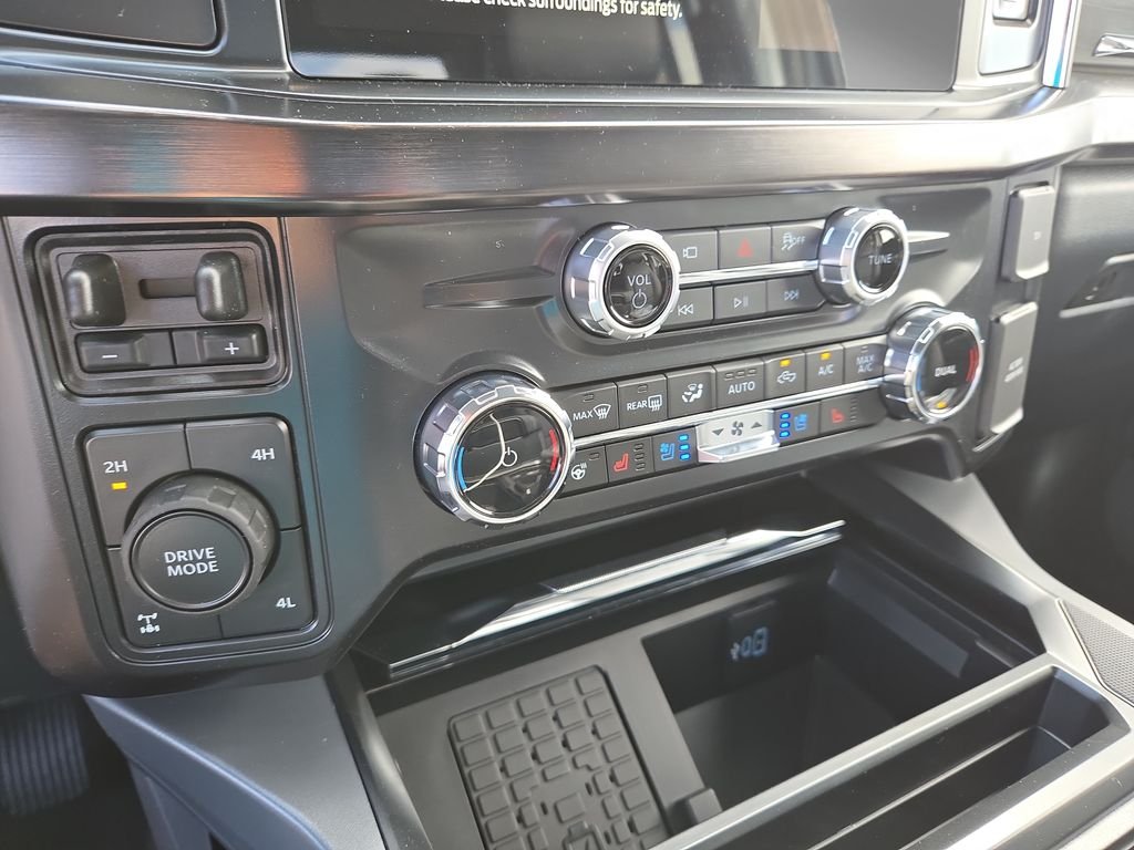 New 2026 Avalanche Ford F-350® Lariat® image 22