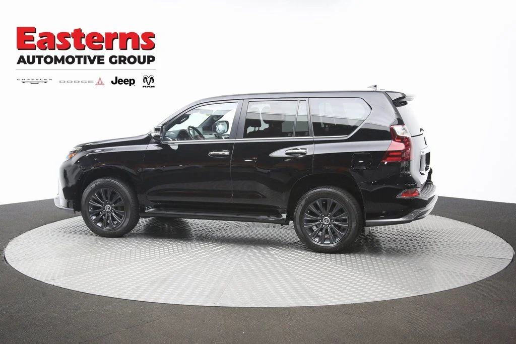 Used 2022 Black Lexus 460 image 70