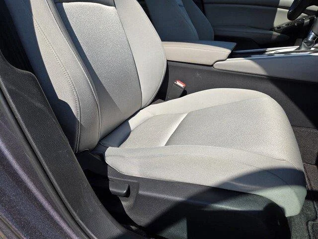 Certified Used 2018 Modern Steel Metallic Honda LX 1.5T image 28